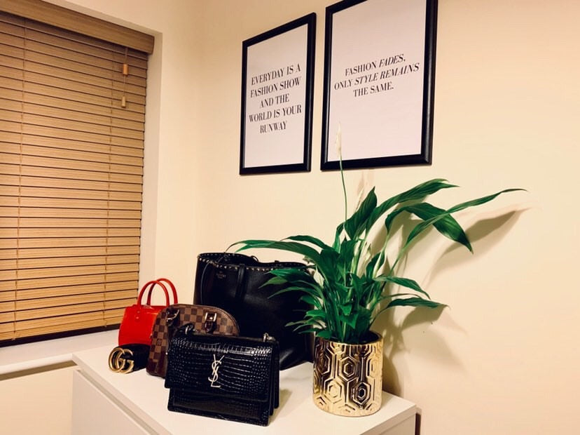 Every Day Is A Fashion Show And The World Is Your Runway Dressing Room Simple Wall Home Decor Print-1